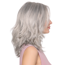 Load image into Gallery viewer, Amanda from Envy Wigs
