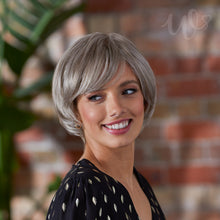 Load image into Gallery viewer, Delight Petite Wig - Natural Image
