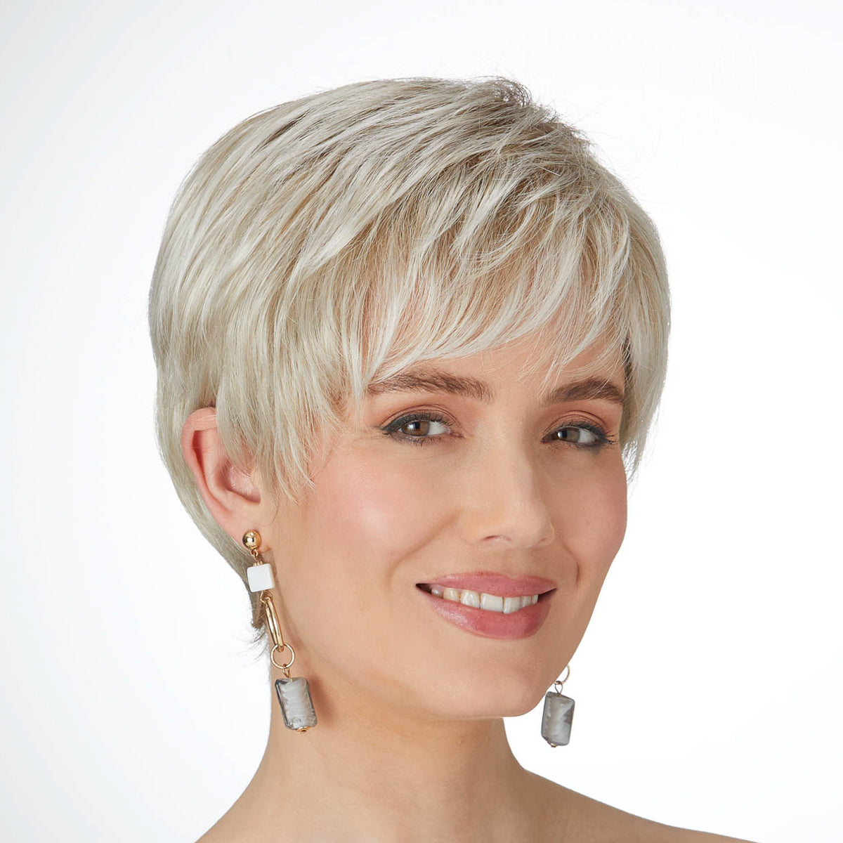 Iconic Wig - Natural Image