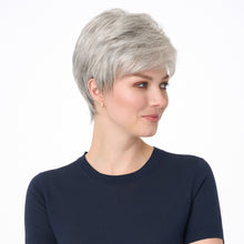 Load image into Gallery viewer, Jamie from Envy Wigs
