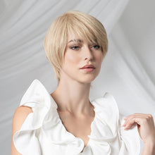Load image into Gallery viewer, Award Petite Wig - Ellen Wille Pure Power
